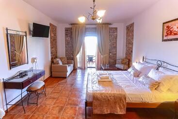 아파트호텔 Vathi