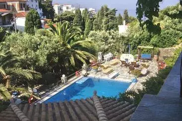 Aparthotel Villa Rena