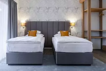 Equitana Hotel Resort