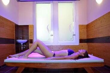 Equitana Hotel Resort