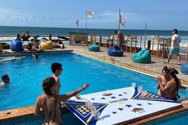 Szálloda The Point Mancora Beach