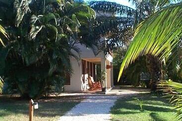 هتل Villa Del Sol