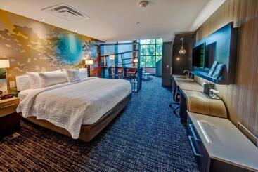 Отель Courtyard By Marriott Oxford