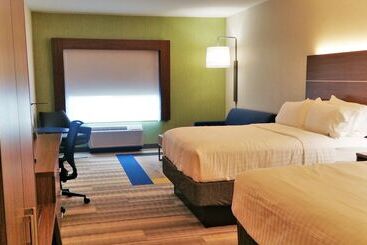 هتل Holiday Inn Express & Suites Ithaca, An Ihg