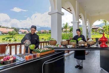 هتل Pullman Luang Prabang