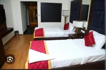 The Svm Hotel Free Lavish Buffet Breakfast