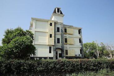 تختخواب و صبحانه Sofia Villa