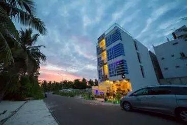 ホテル Whiteharp Beach Inn