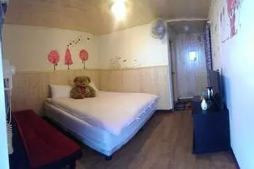 تختخواب و صبحانه Linyuan Village