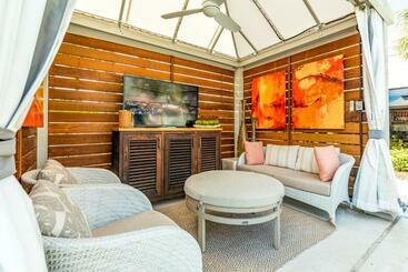 Hotelli Gulf Overlook San Luis Resort 1035