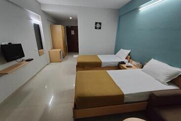 S S Hotel And Resort