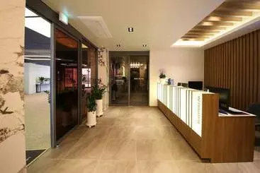 Brown Dot Hotel Sinan