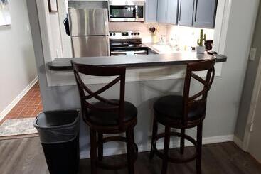 هتل آپارتمان Normandie Condo #51