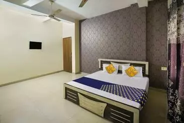 Spot On Hotel Shreyansh Palace