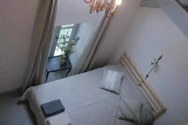 Bed & Breakfast Domaine Des Douves