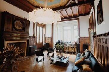 ベッドアンドブレックファースト La Villa Guy & Spa   Teritoria