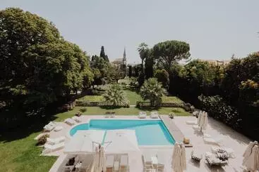 Bed and Breakfast La Villa Guy & Spa   Teritoria