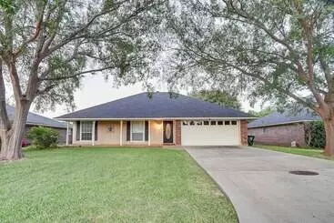 کلبه Pet Friendly Bossier City Home Rental: Fenced Yard