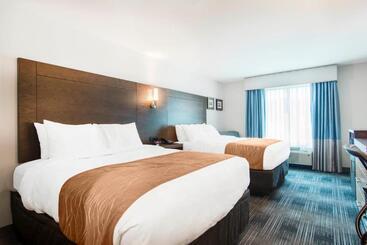 فندق Comfort Inn & Suites East Ellijay