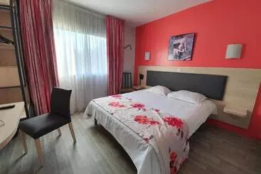 Motel 25