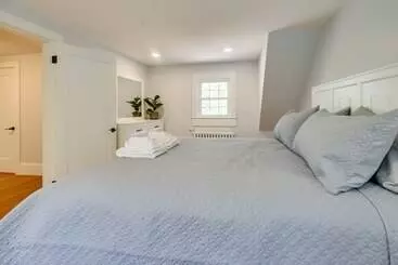 コテージ Cozy North Conway Retreat W/ Deck & Fire Pit!