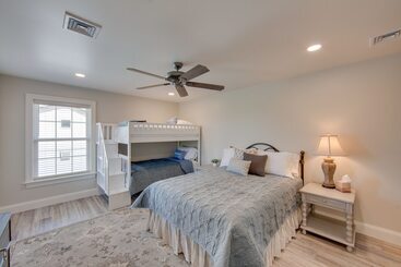 Vidéki Ház Gorgeous Ronks Retreat: Patio, Grill & Fireplace!