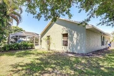 Dom wiejski Jensen Beach Home W/ Heated Pool!