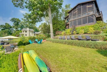 Quinta ou Casa Rural Pet Friendly Queensbury Home W/ Screened Porch
