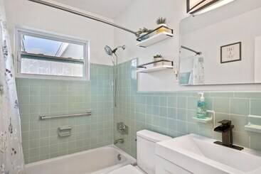 Vidéki Ház Port Charlotte Home W/ Sunroom, Grill & Fire Pit!