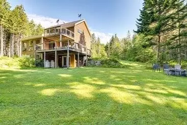 Mökkimajoitus Waterfront Deer Isle Retreat W/ Fire Pit!