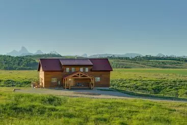 コテージ 23 Mi To Targhee Skiing: Felt Cabin W/ Hot Tub!