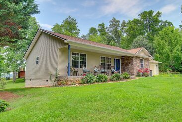 Landhus Lakefront Home W/ Hot Tub   15 Mi To Dollywood!