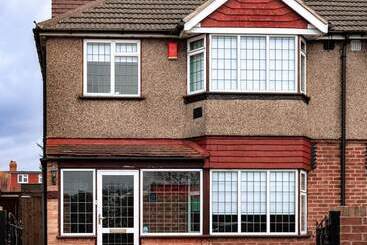 Residenza Hidden Gem Minutes From Heathrow Airport