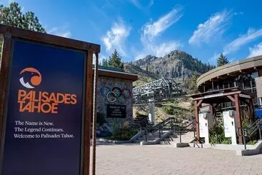 コテージ Tahoe City Cabin For 10 Walk To Beach By Sierra Getaways