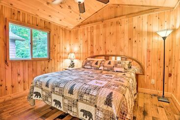 بيت ريفى Breathtaking Mountain Views: Cullowhee Cabin!