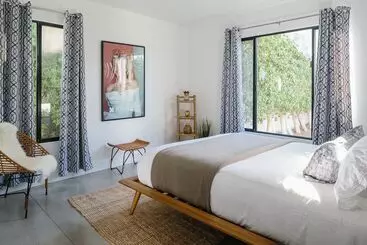 El Cid By Avantstay 16 Occ Full Hotel Buyout In Palm Springs W/ Pool!