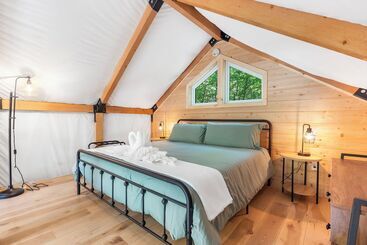 بيت ريفى Hidden Hollow   Desirable Ozark Glamping!