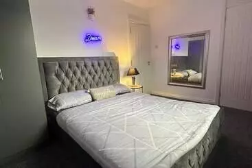 Residència The Hideaway Home Bd5 2 Bed Lovely Modern House