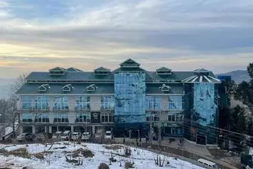 Faletti S Grand Hotel Murree