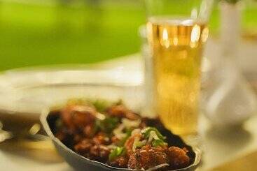 Отель Pagoda Centurion