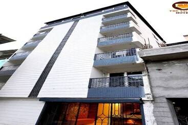 בית מלון כפרי The Yachi S