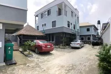 West Point Apartments Hotel And Suites