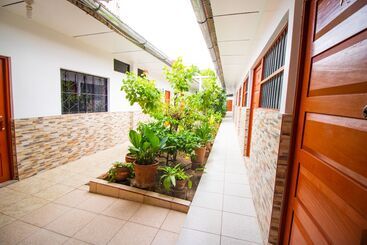 هتل Hospedaje Santa Monica