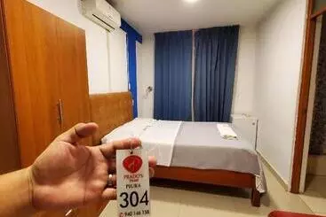 هتل Prados Piura   Oficial