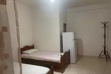 Pensione Ibras House