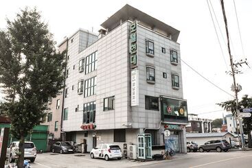 Yanggu Hyundai Motel