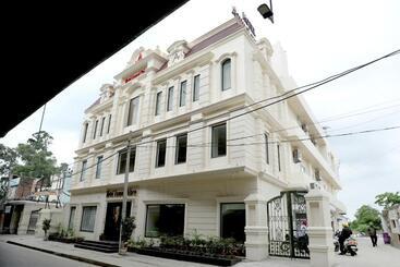 בית מלון כפרי Anmol