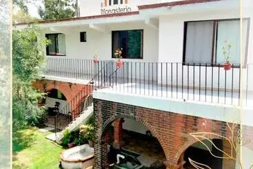 ホテル El Monasterio