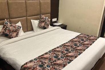 فندق Rama Inn, Kempty Fall Mussoorie