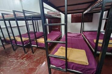 Albergue Paradise Dormitory Vattavada